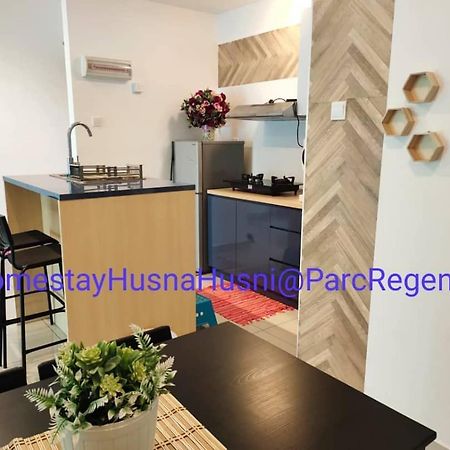 Homestayhusnahusni 新山 外观 照片