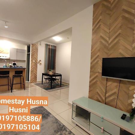 Homestayhusnahusni 新山 外观 照片